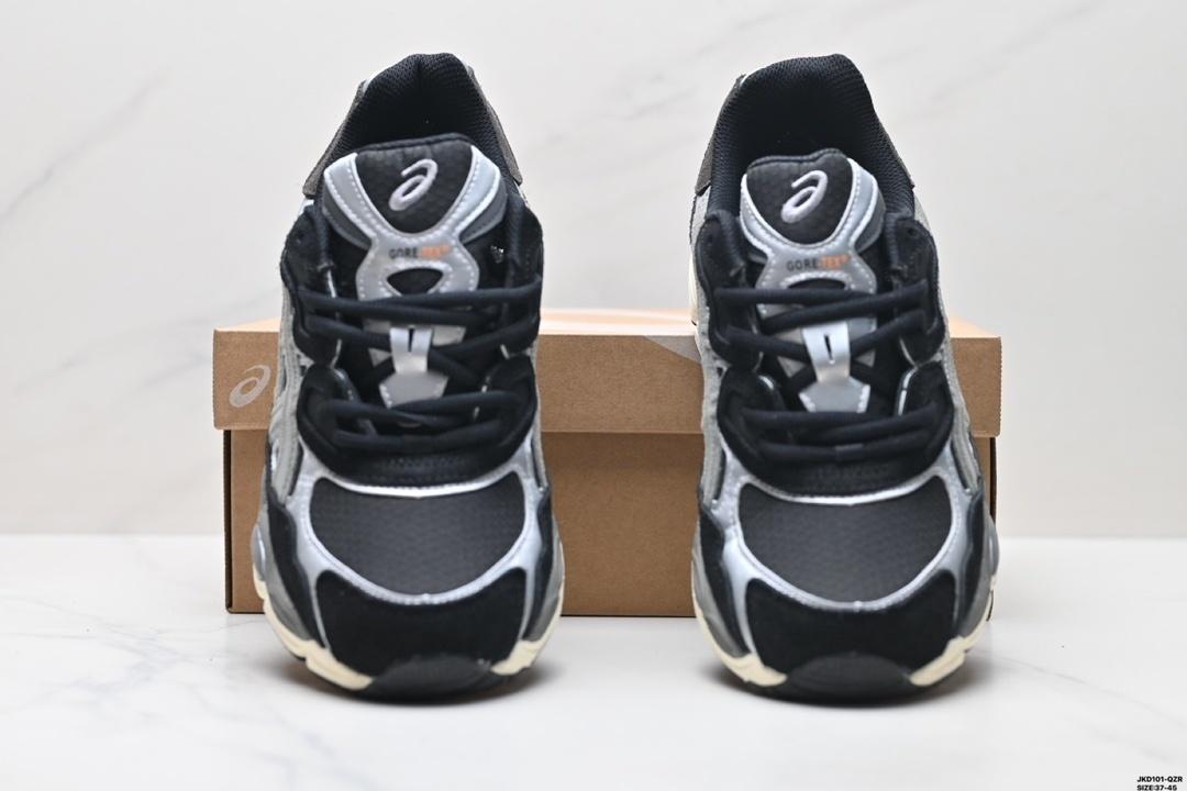נעלי ספורט ASICS ASICS