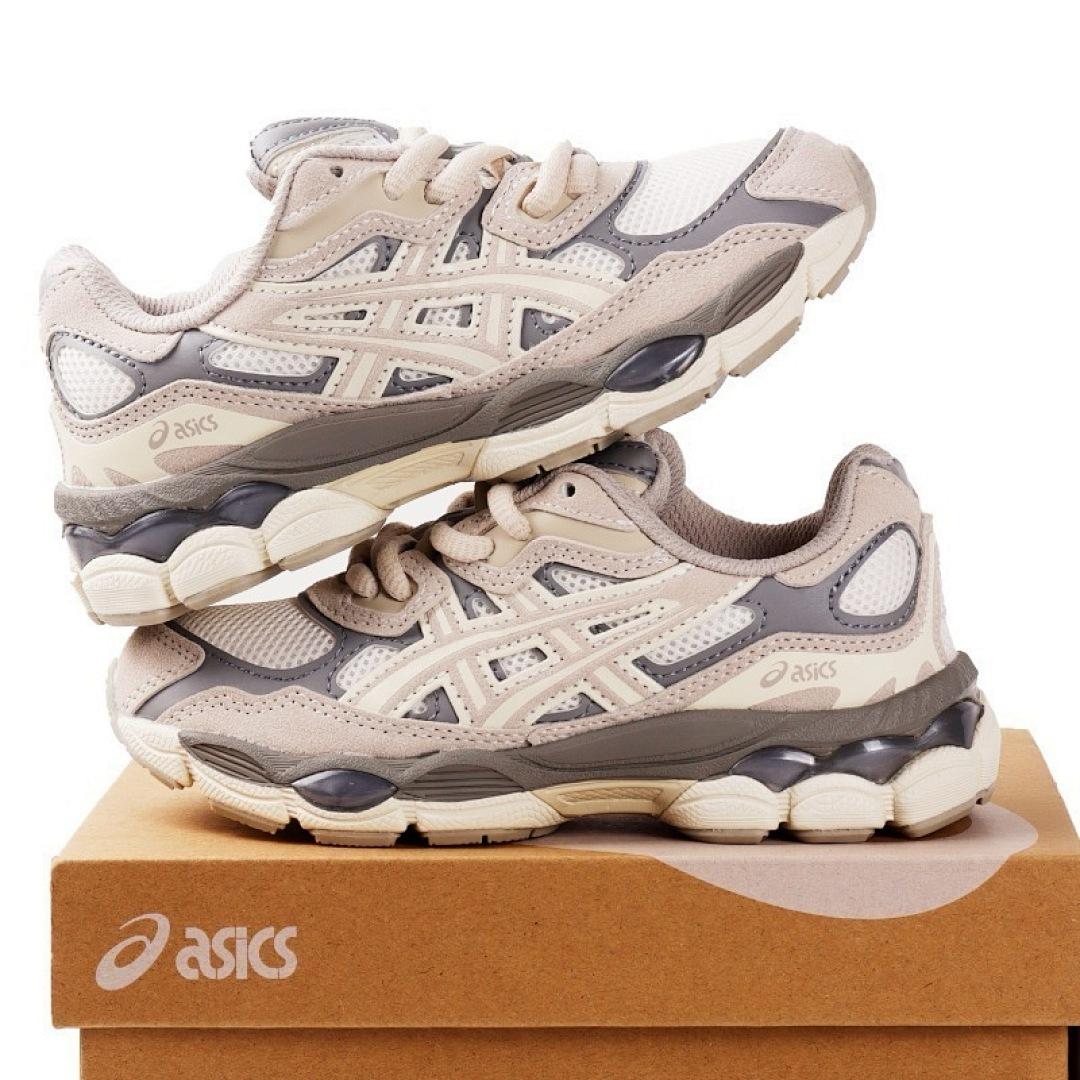 נעליים ASICS ASICS