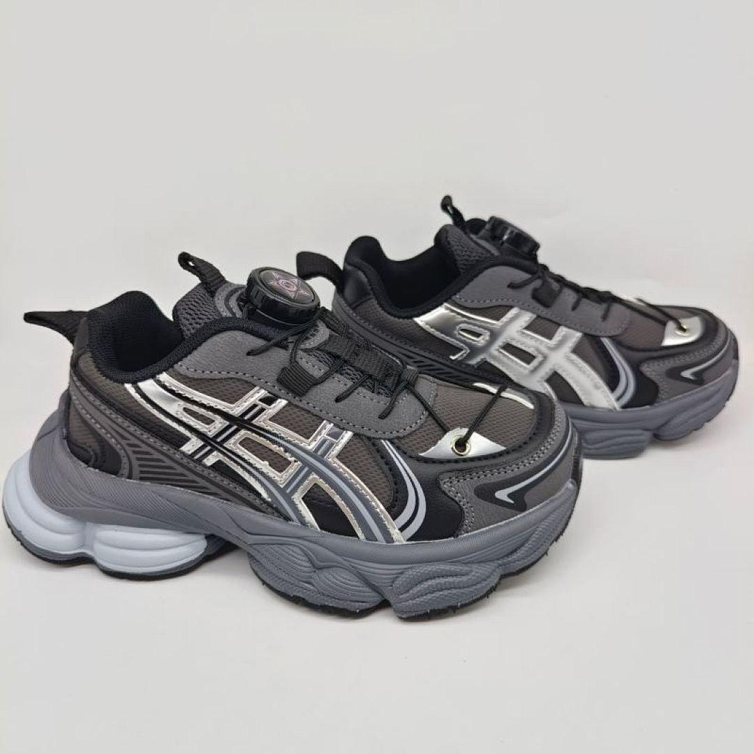 נעליים ASICS ASICS