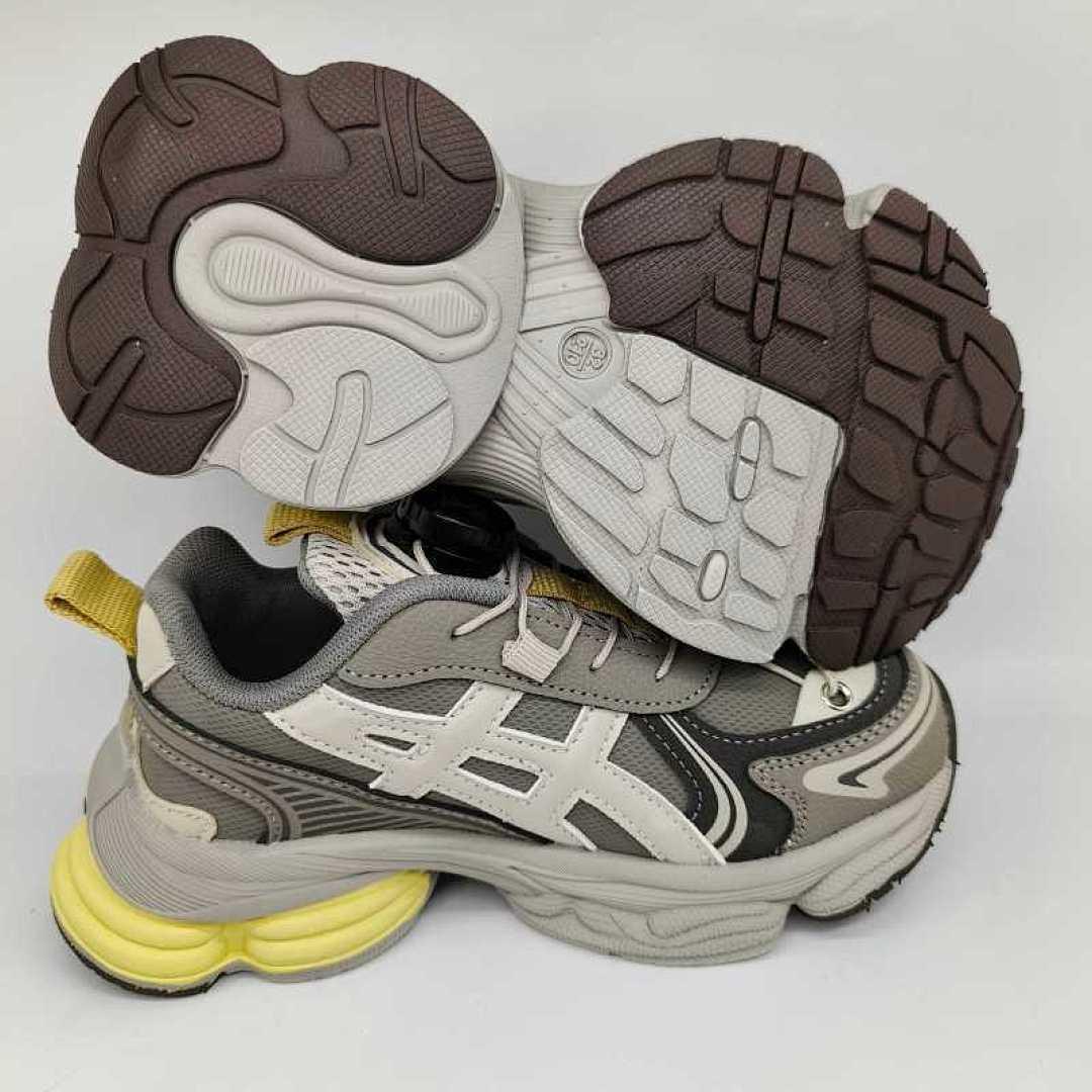 נעליים ASICS ASICS