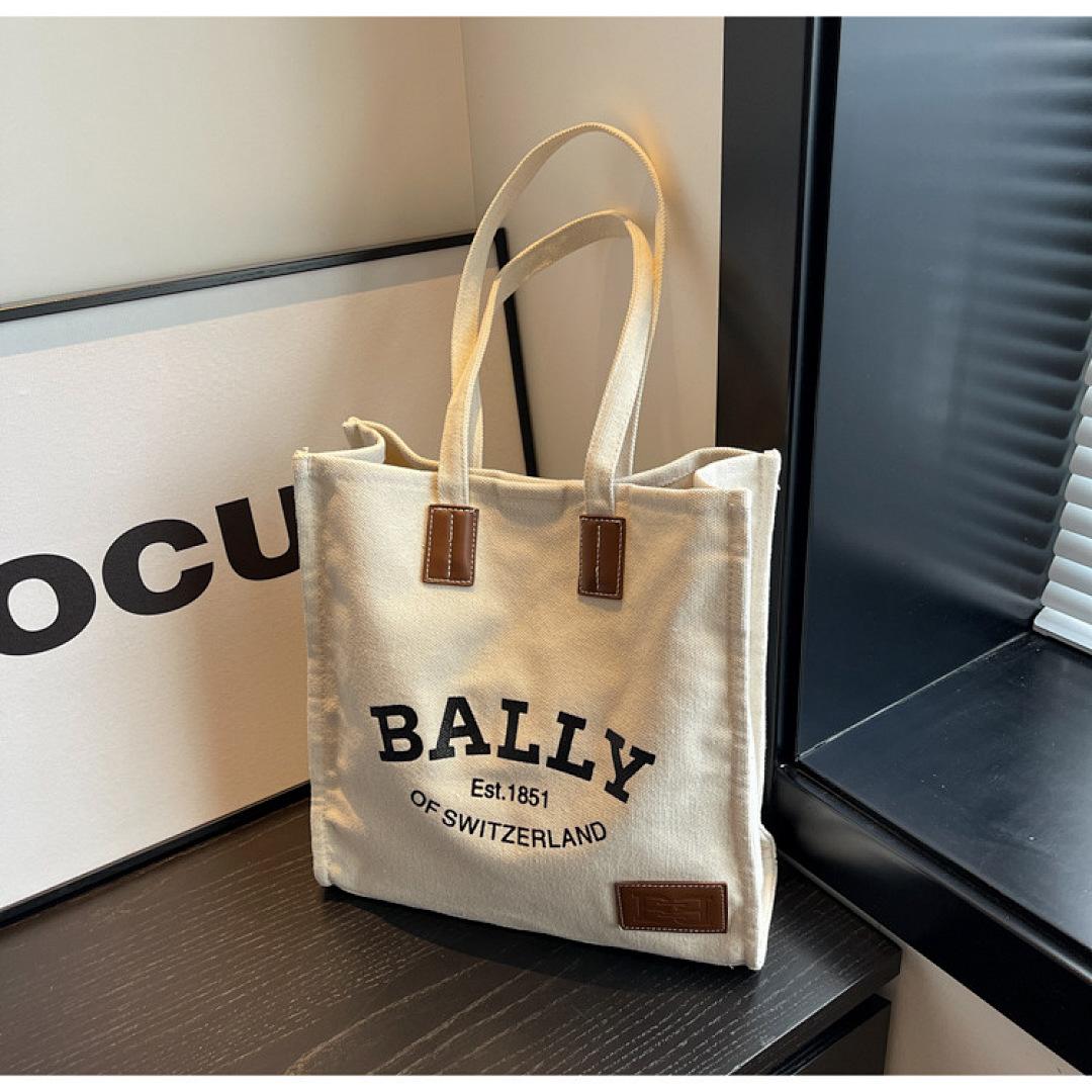 תיק יד Bally Bally