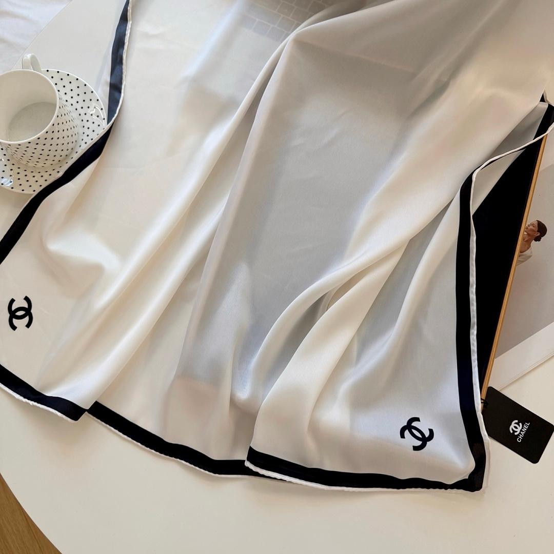 מגבת Chanel Chanel