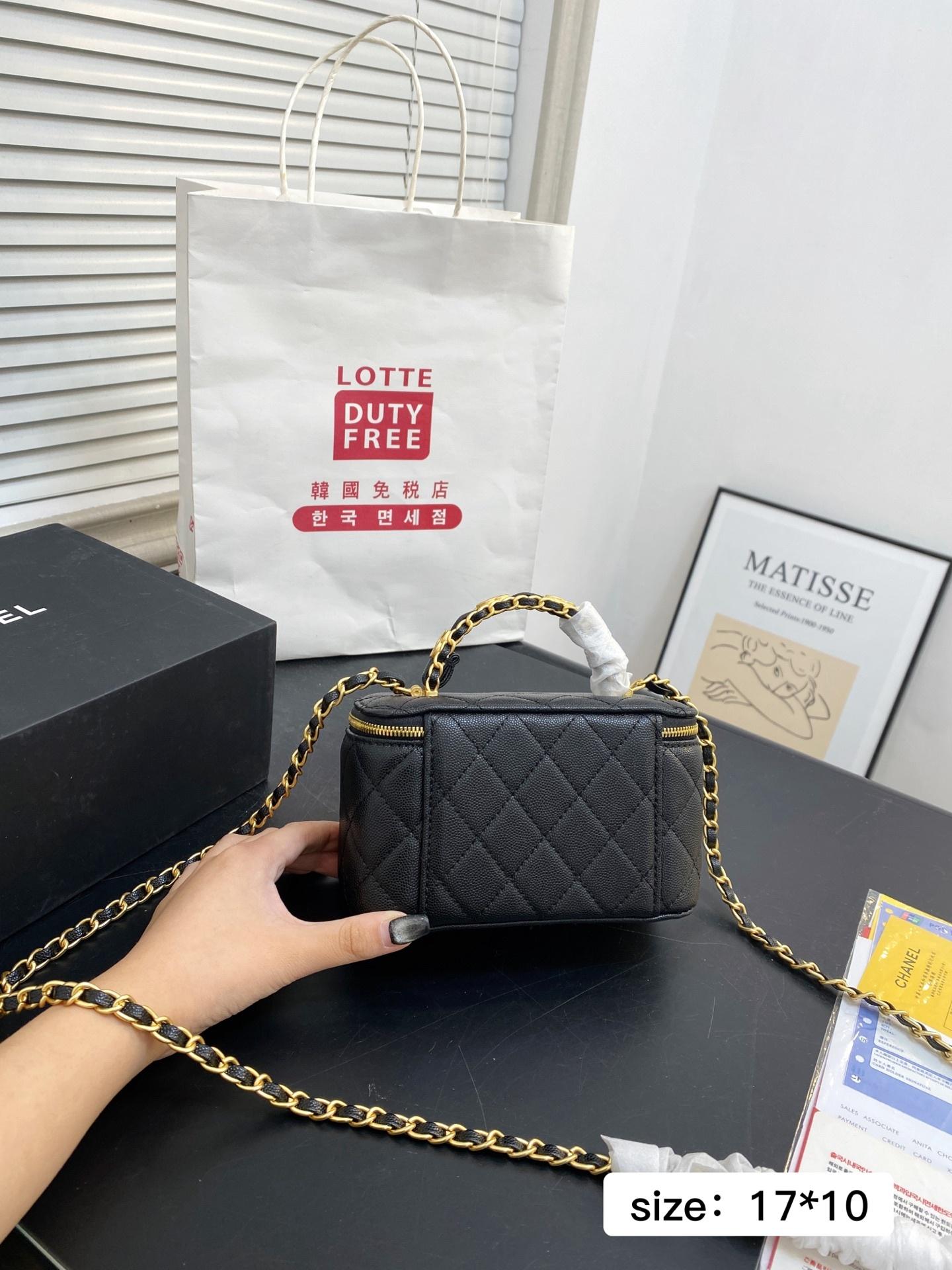 תיק קוסמטיקה Chanel Chanel