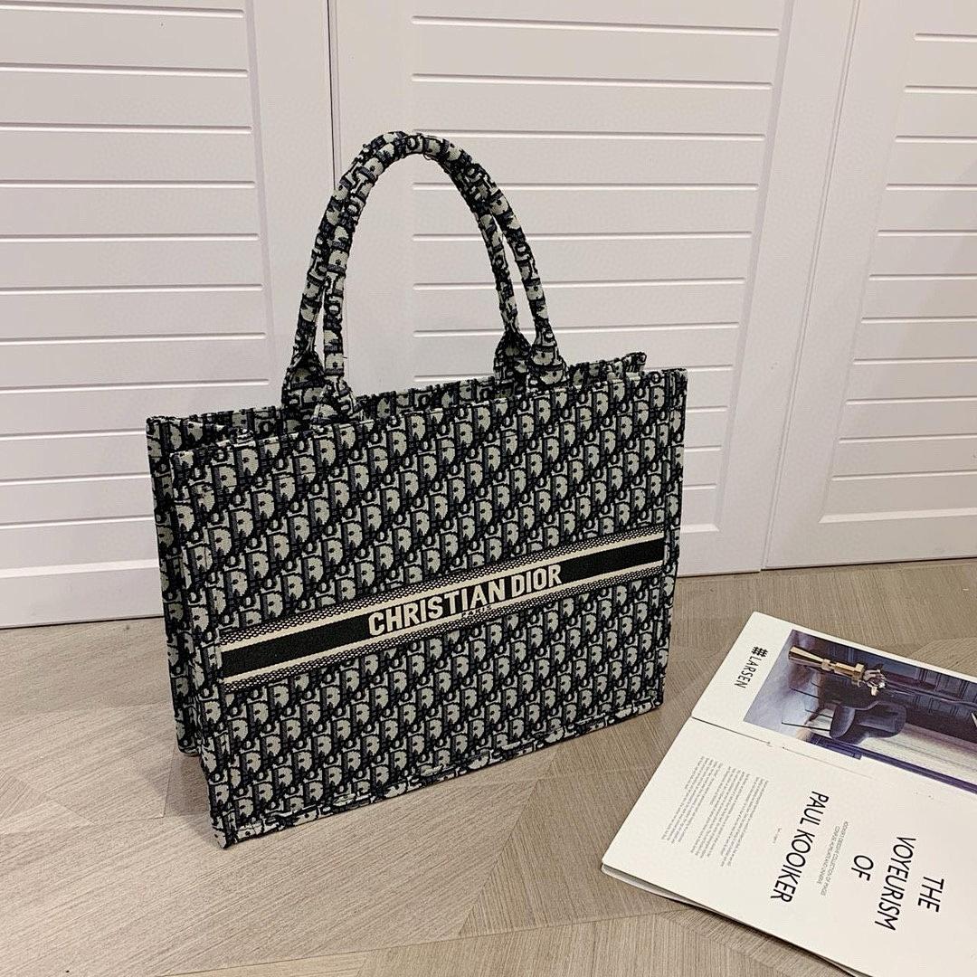 תיק Dior Dior