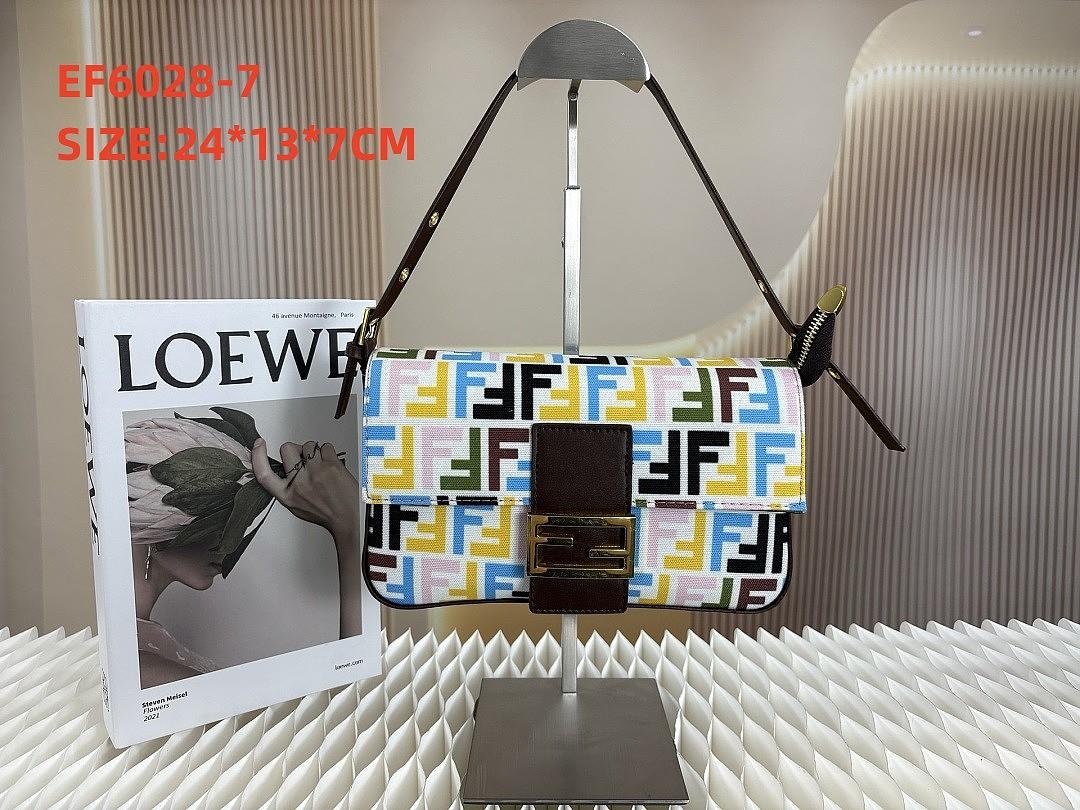 תיק צד Fendi Fendi