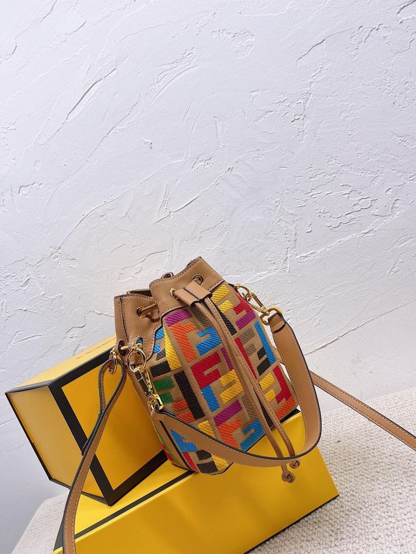 תיק Fendi Fendi