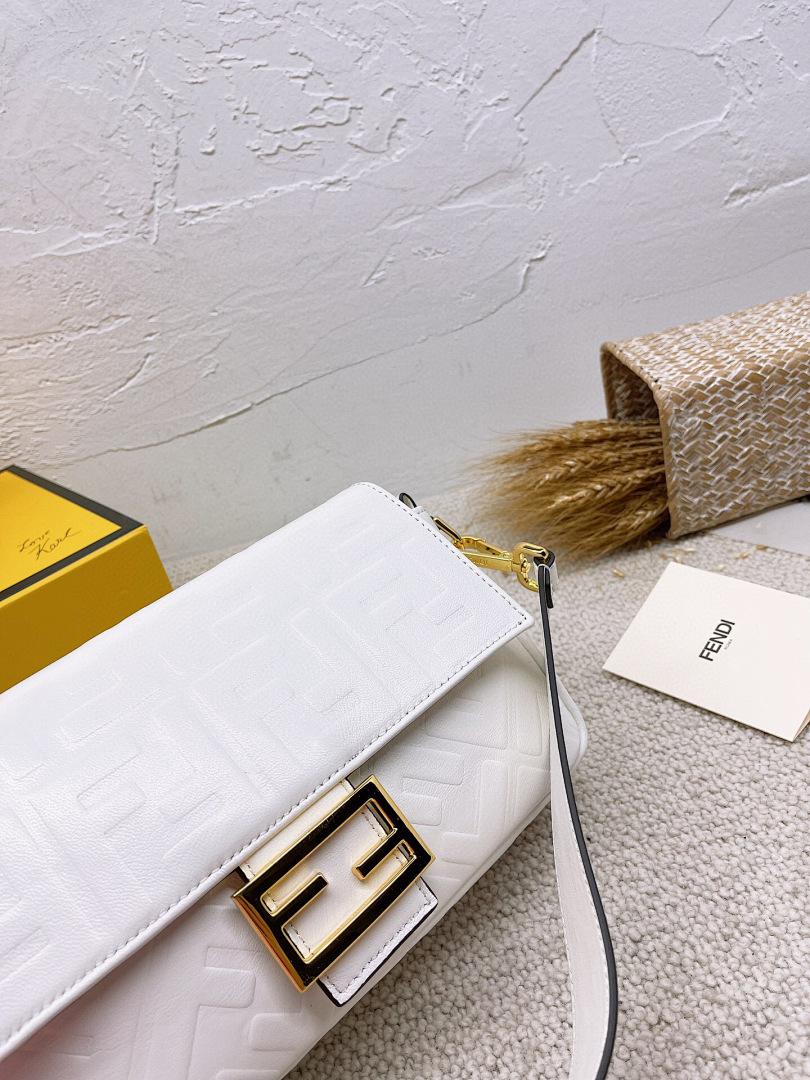 תיק Fendi Fendi