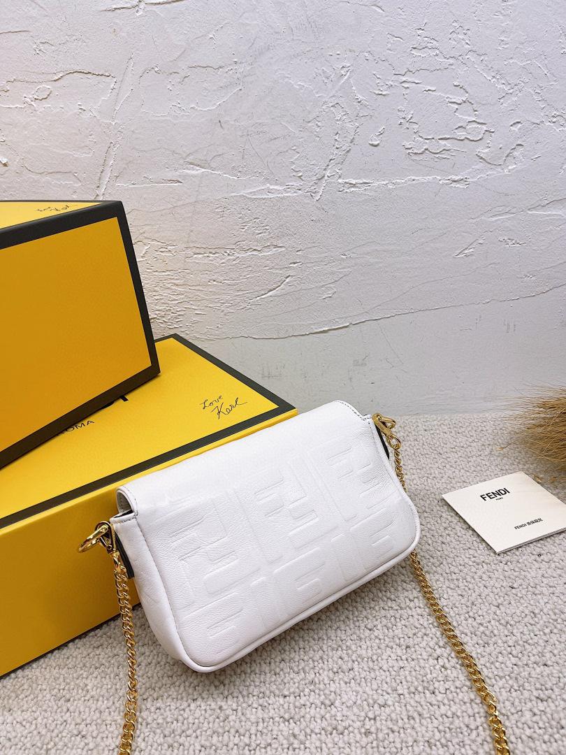 תיק Fendi Fendi