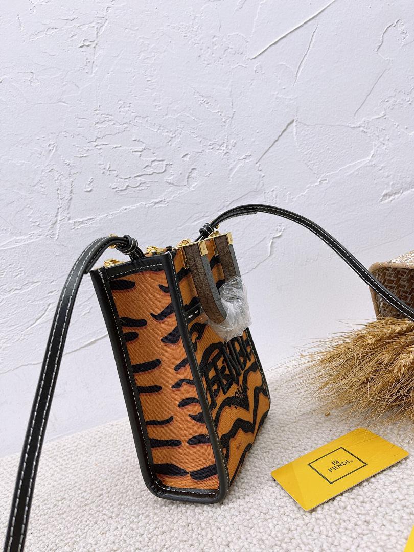 תיק Fendi Fendi