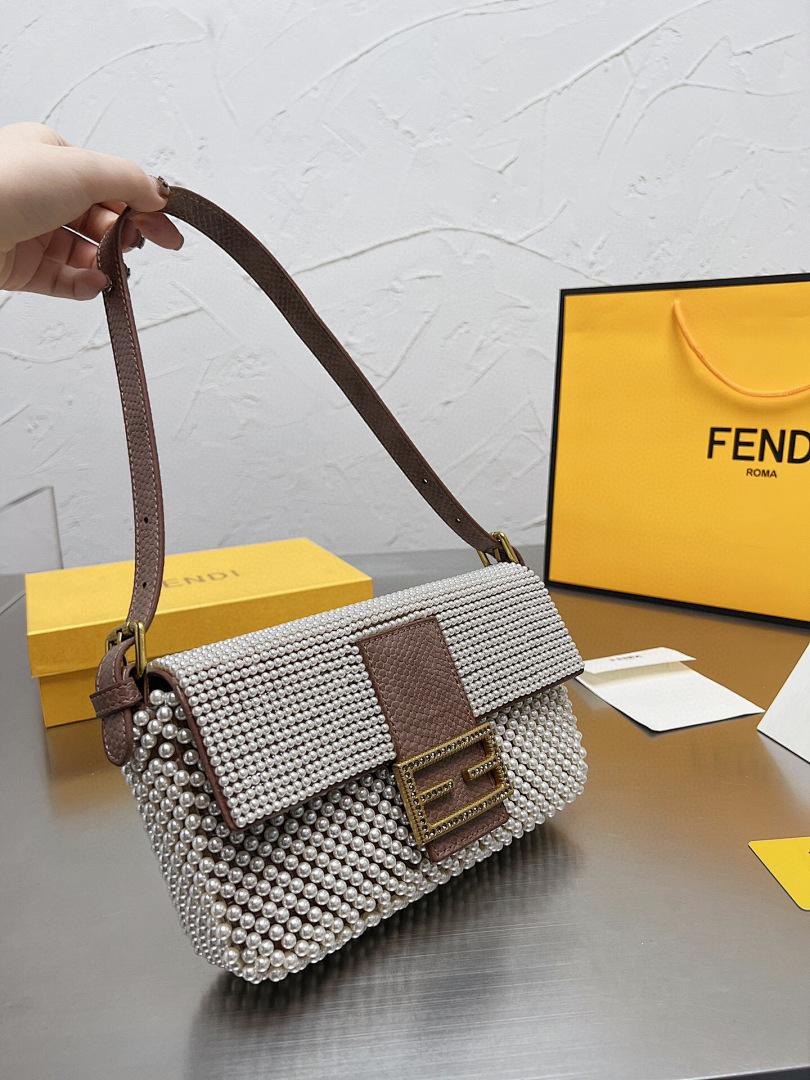 תיק Fendi Fendi
