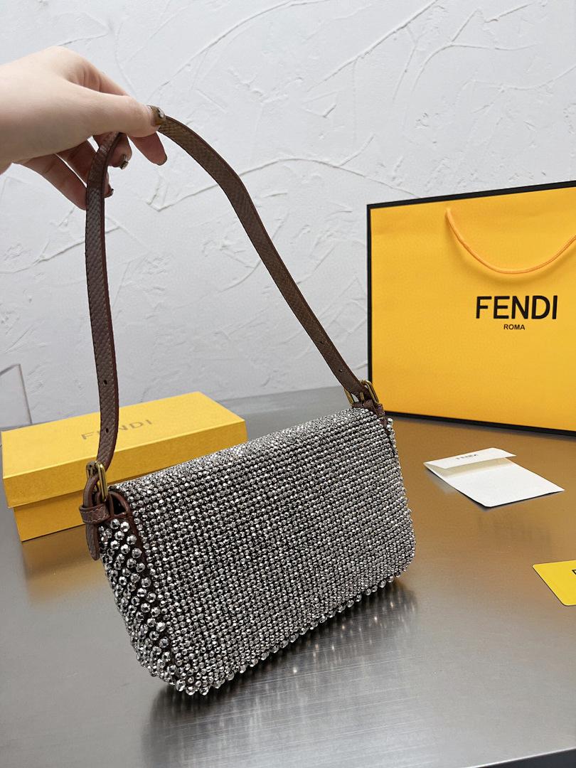 תיק Fendi Fendi