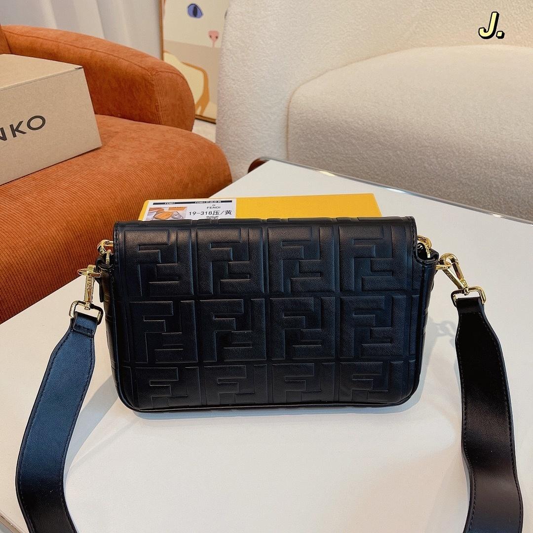 תיק Fendi Fendi