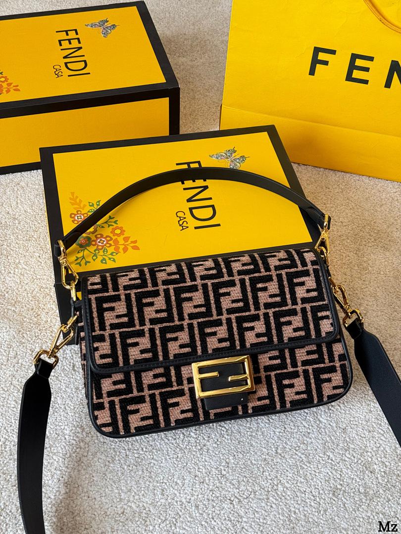תיק Fendi Fendi
