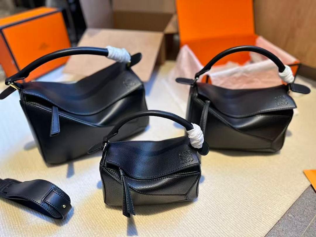 תיק Loewe Loewe