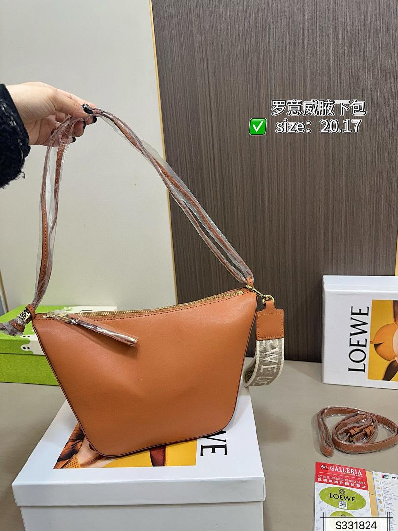 תיק Loewe Loewe