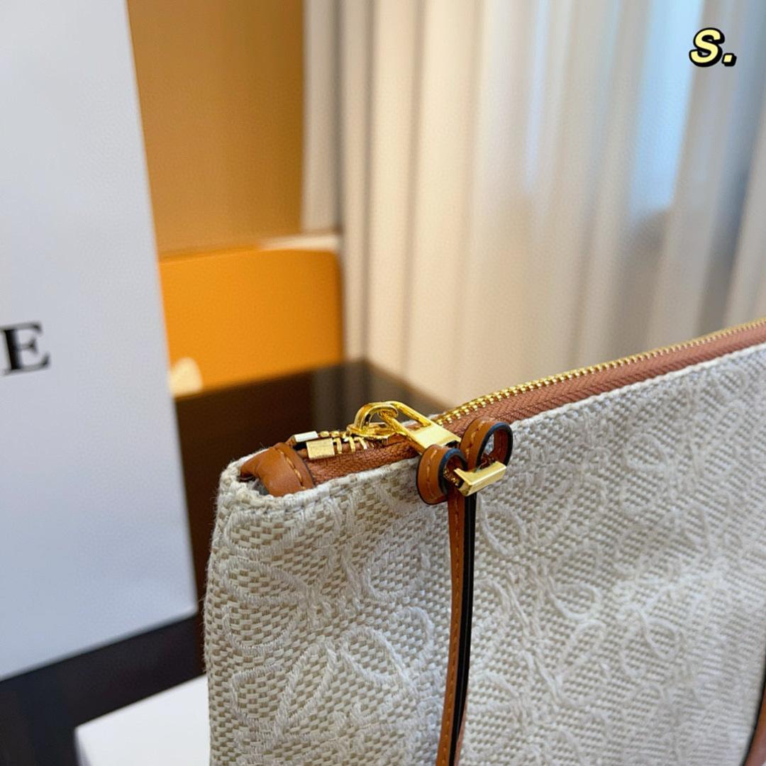 תיק Loewe Loewe