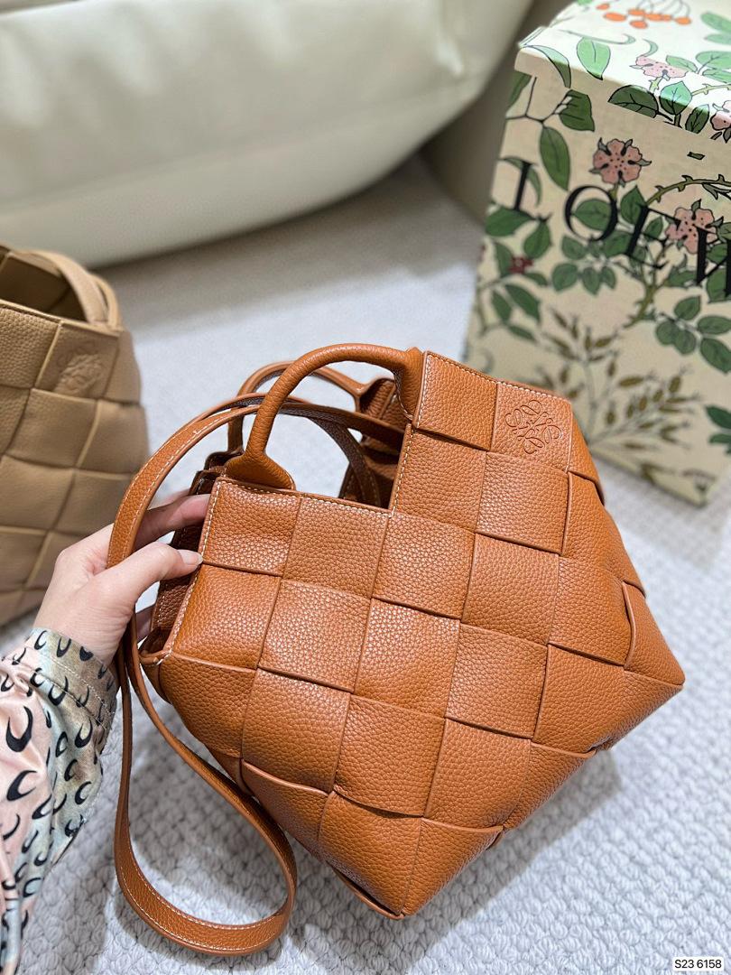 תיק Loewe Loewe