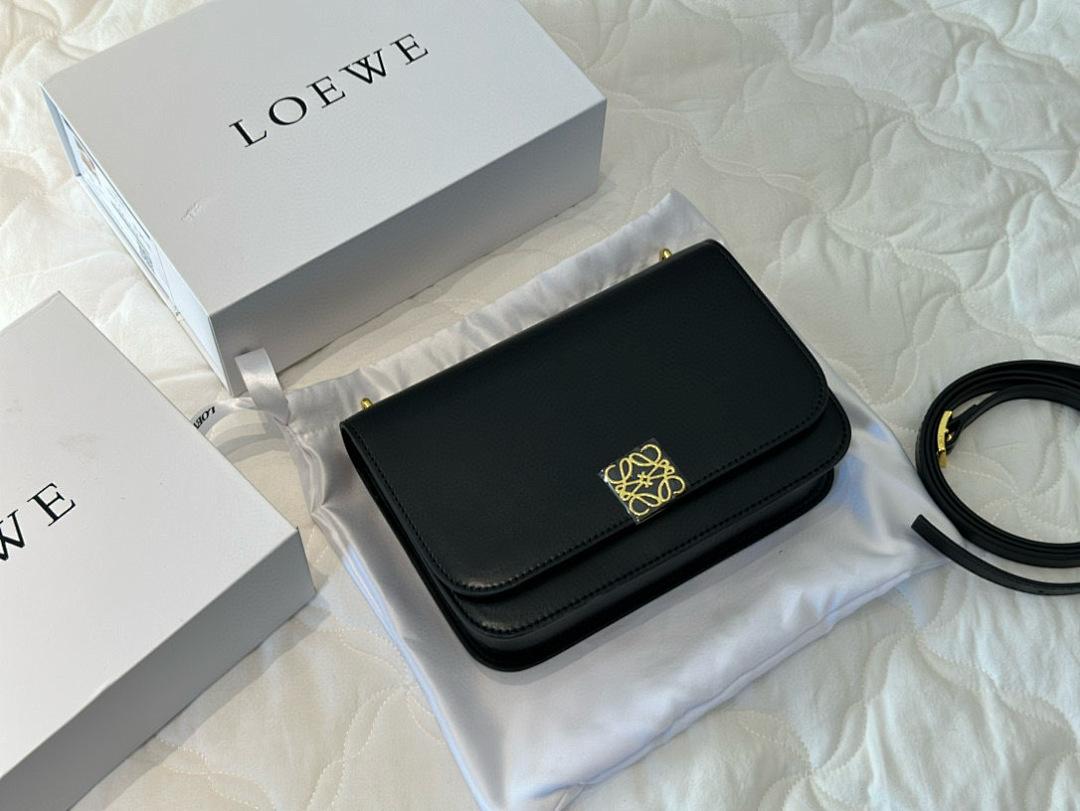 תיק Loewe Loewe