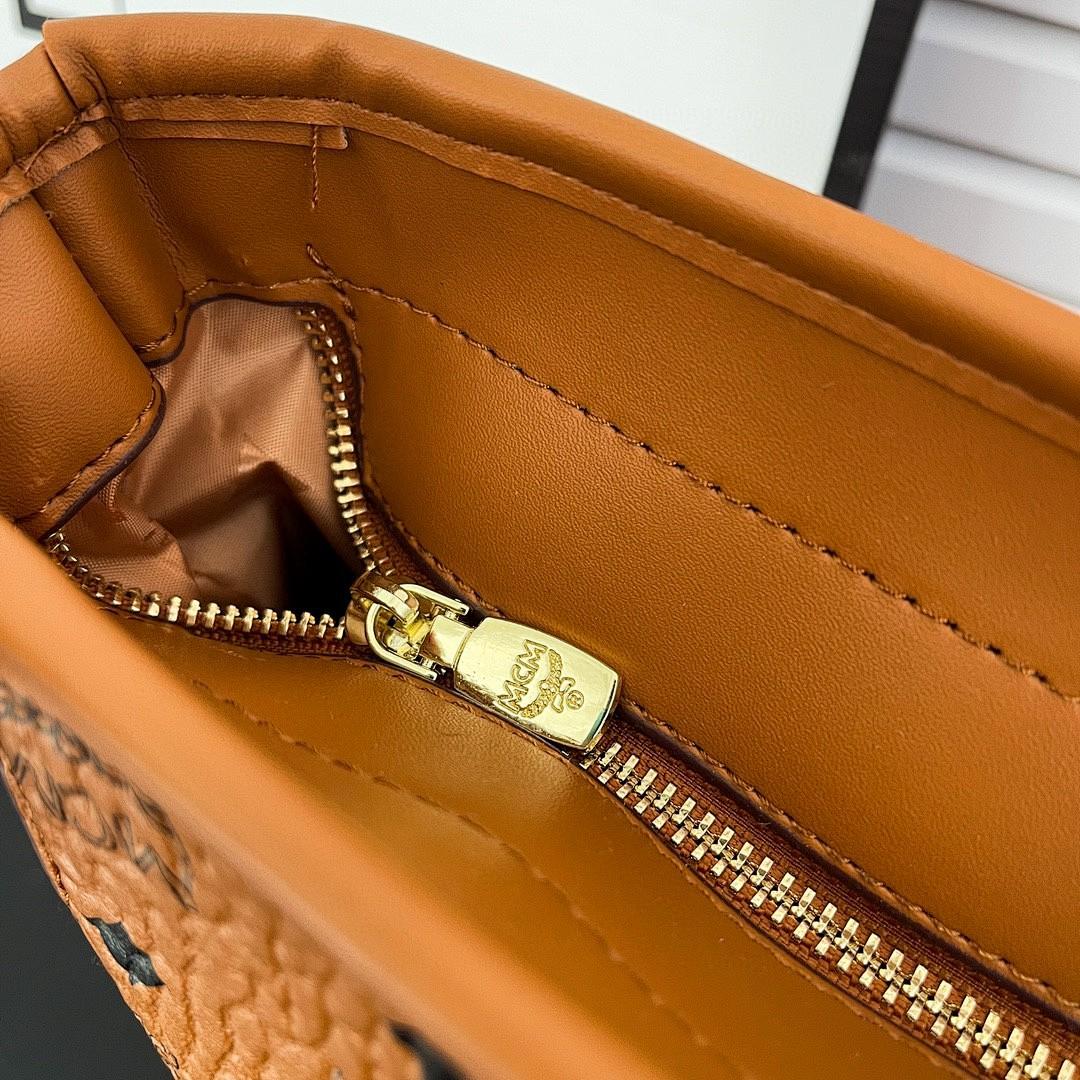 תיק MCM MCM
