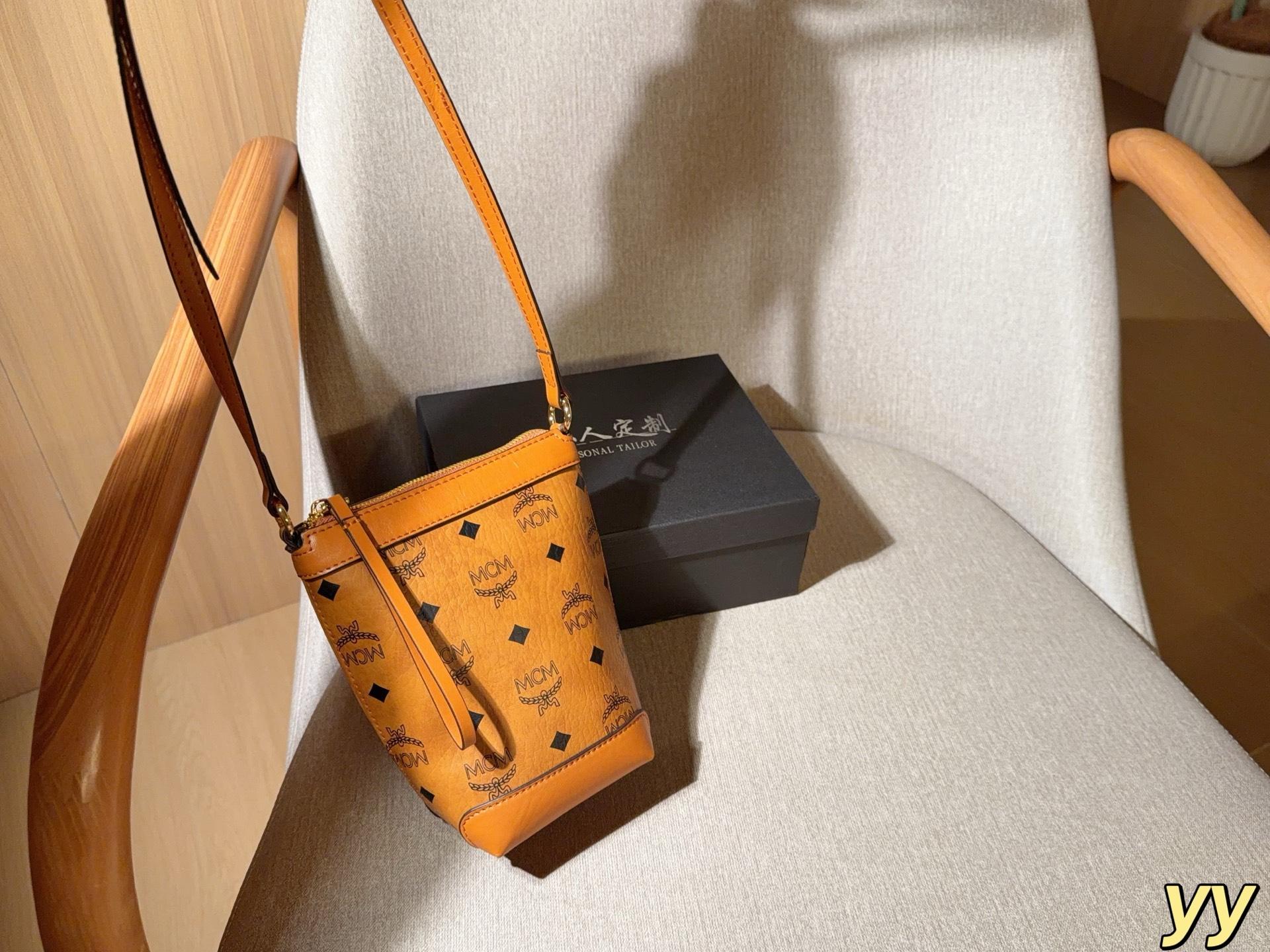 תיק צד MCM MCM