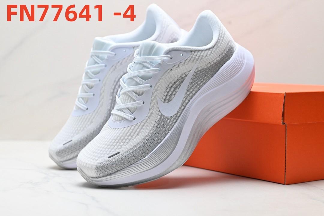 נעליים Nike Nike