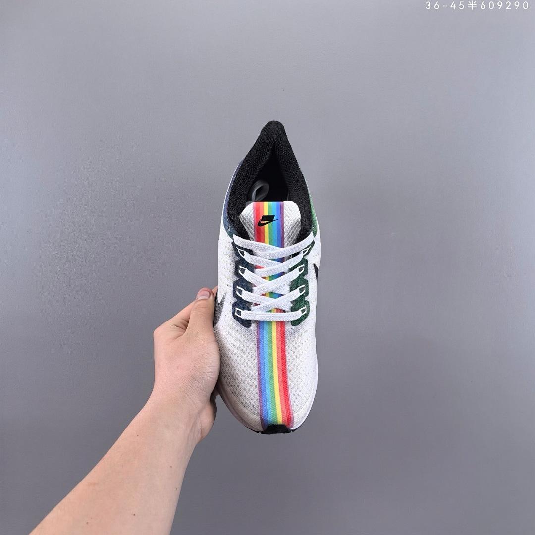נעליים Nike Nike