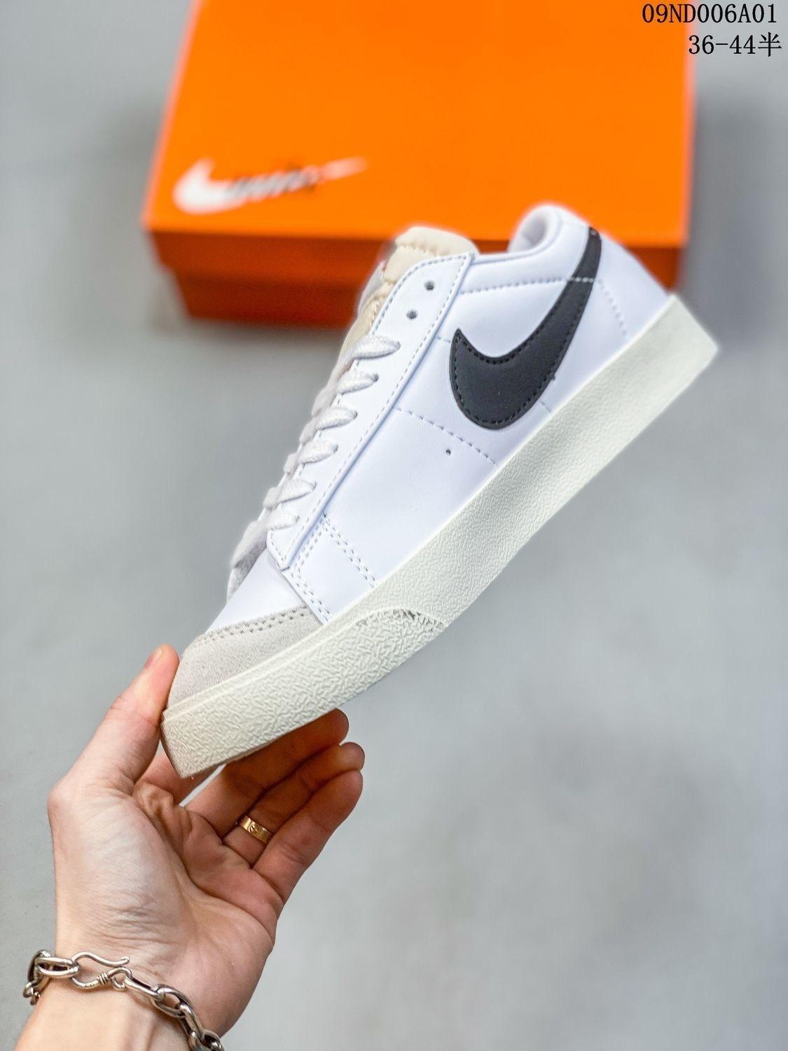 נעלי סניקרס Nike Nike