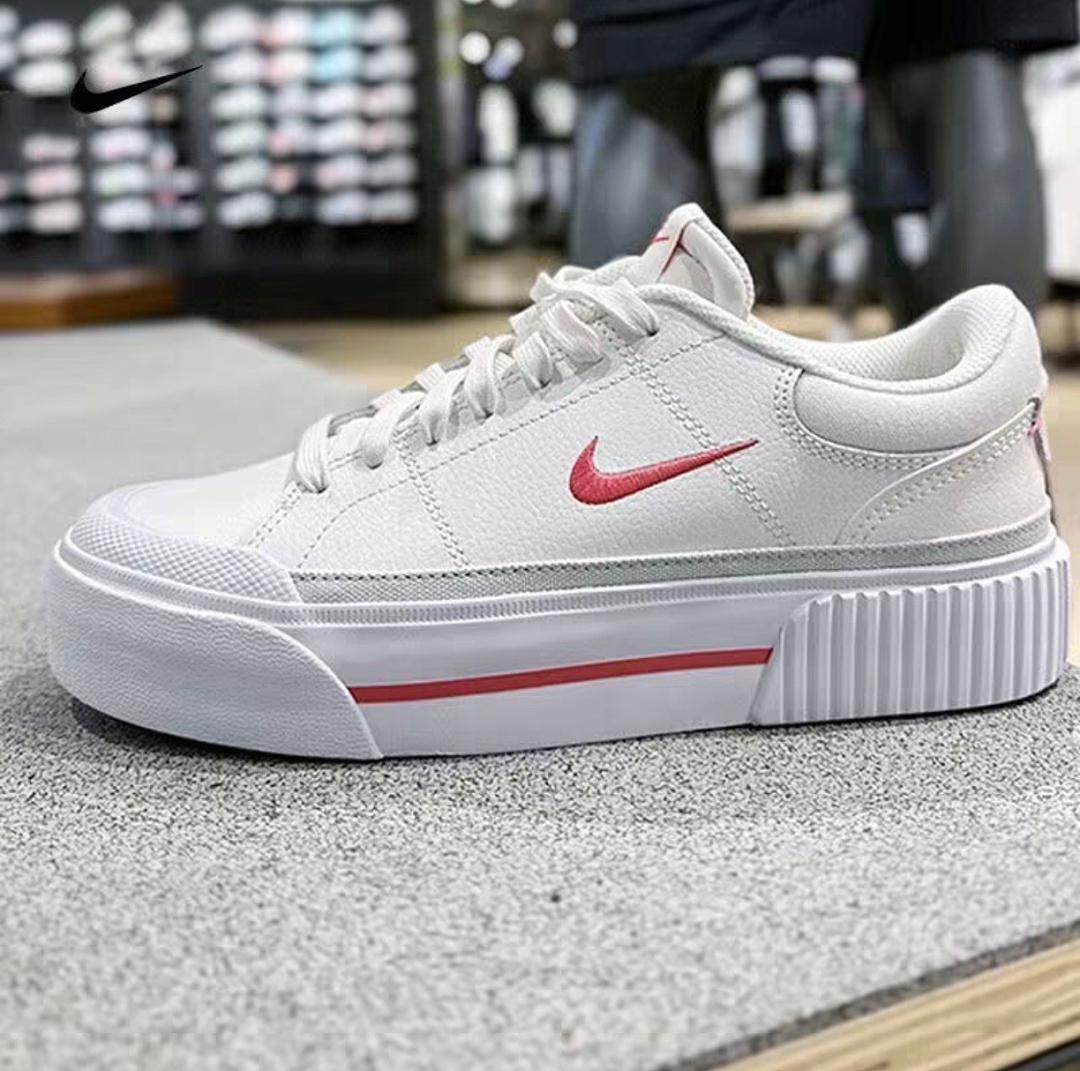 נעליים Nike Nike