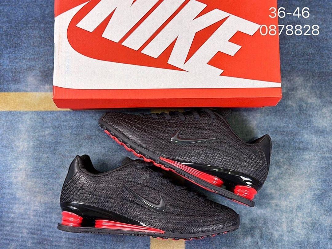 נעליים Nike Nike