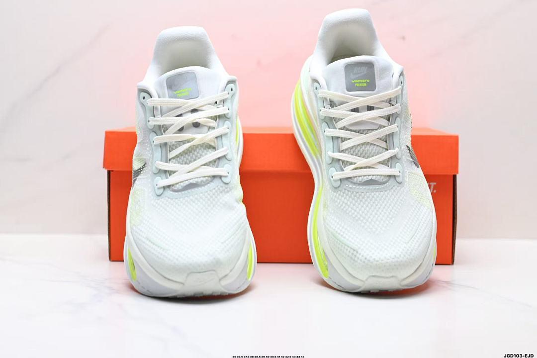 נעליים Nike Nike