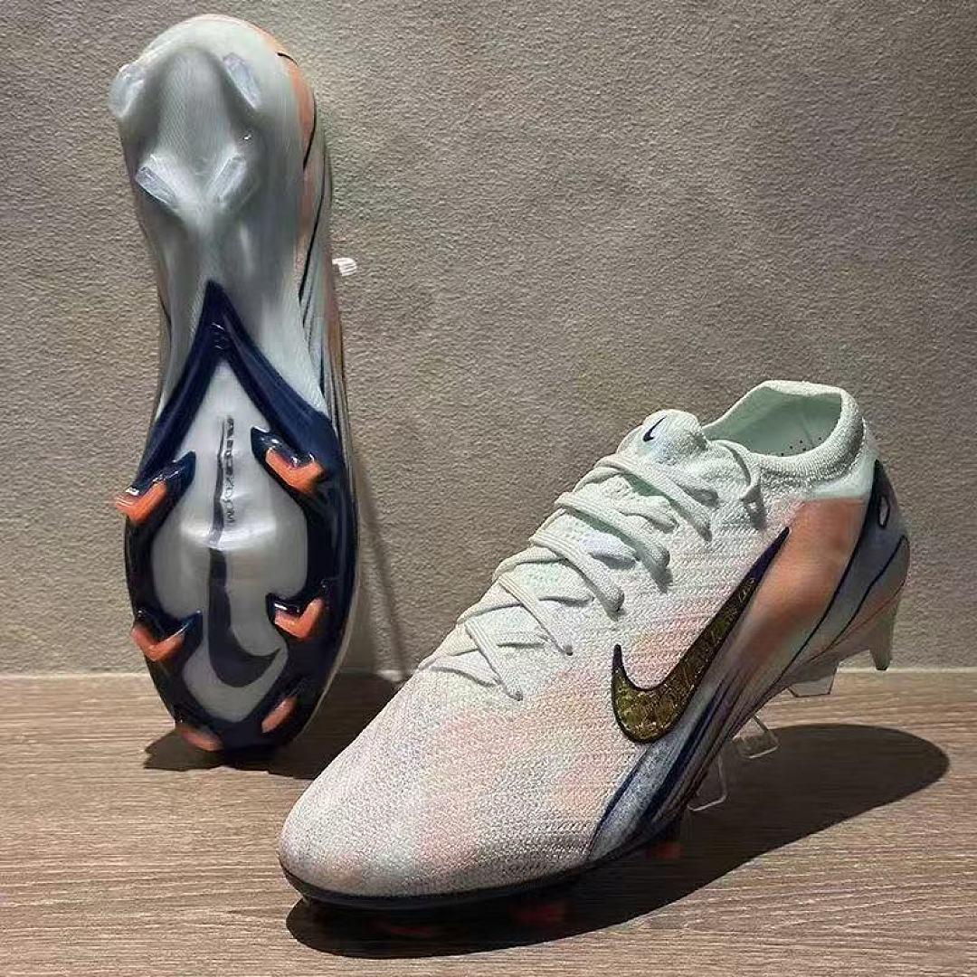 נעליים Nike Nike
