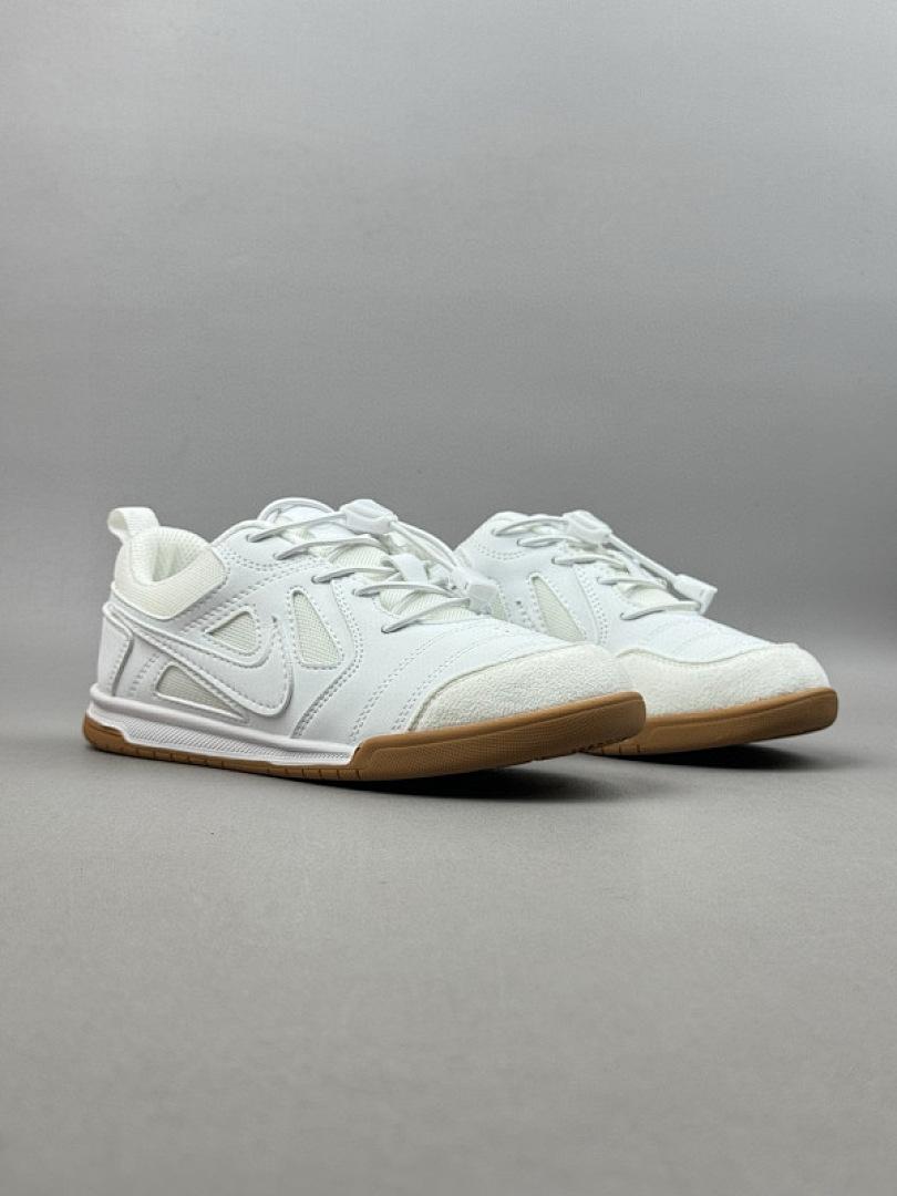 נעליים Nike Nike