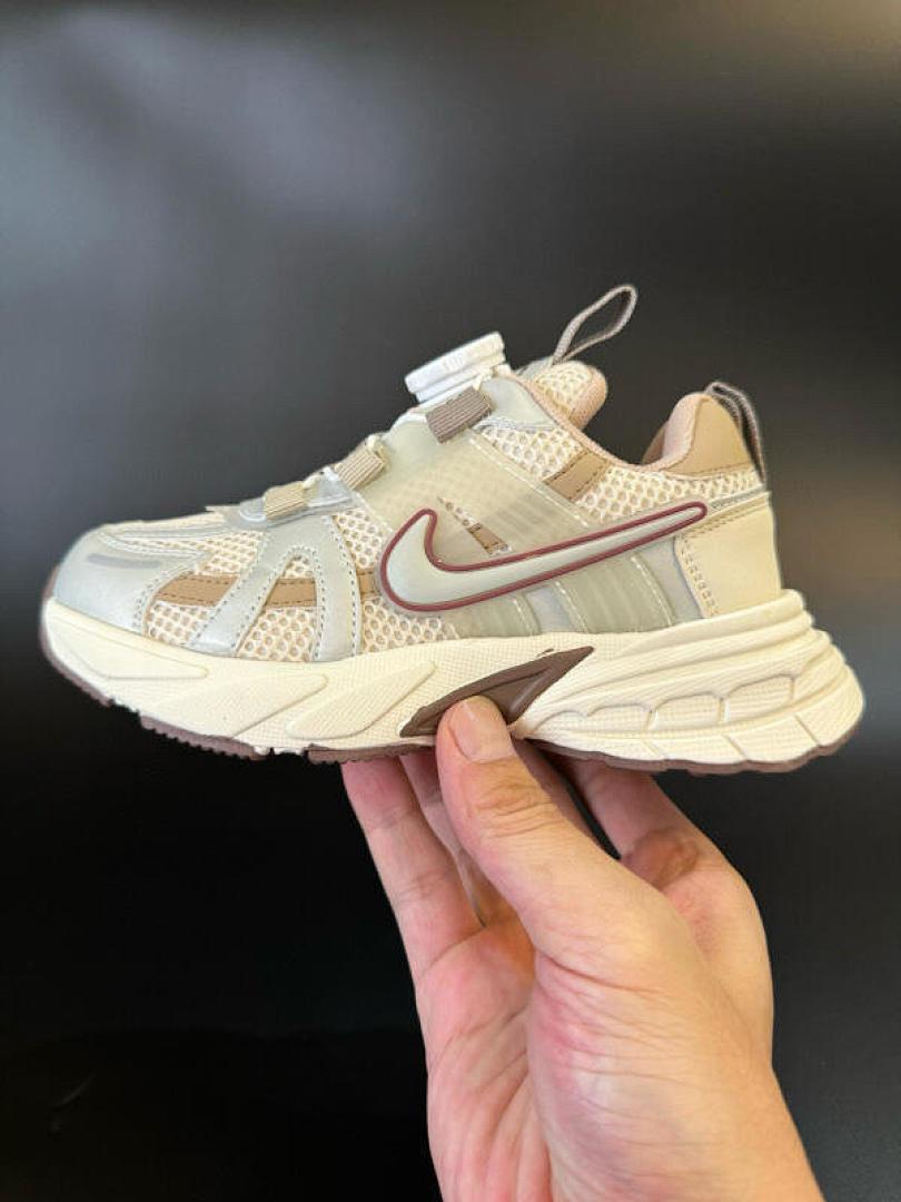 נעליים Nike Nike