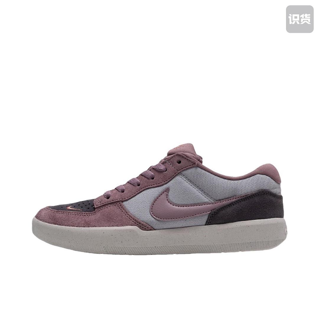 נעליים Nike Nike