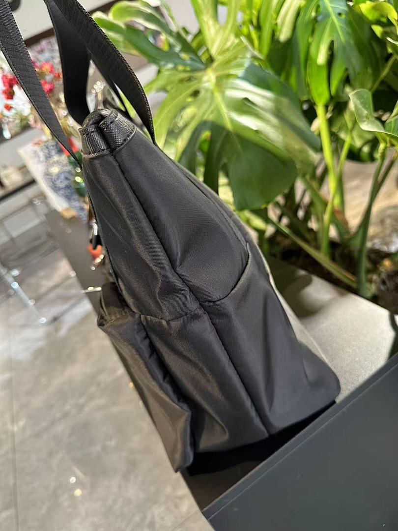 תיק יד Prada Prada