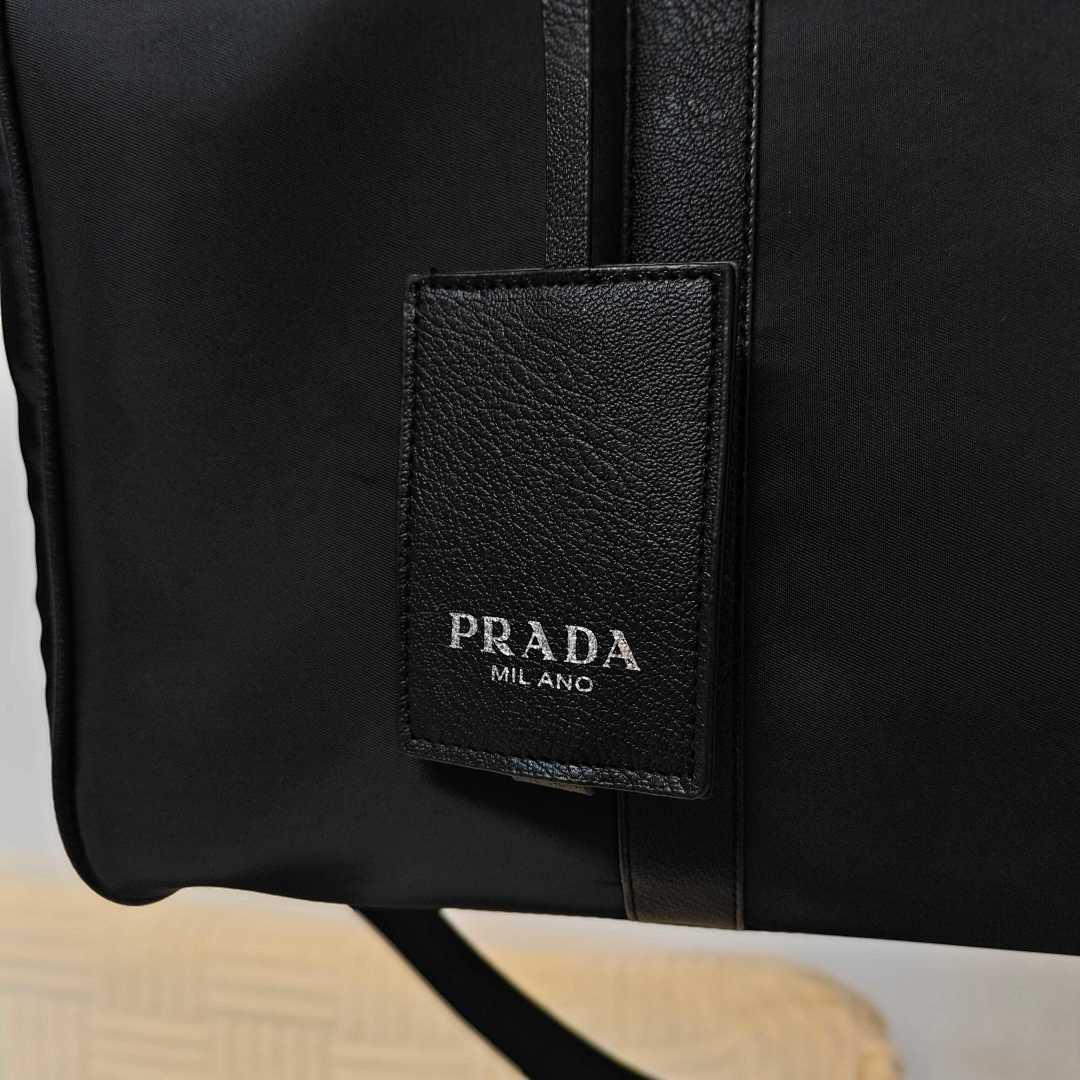 תיק Prada Prada