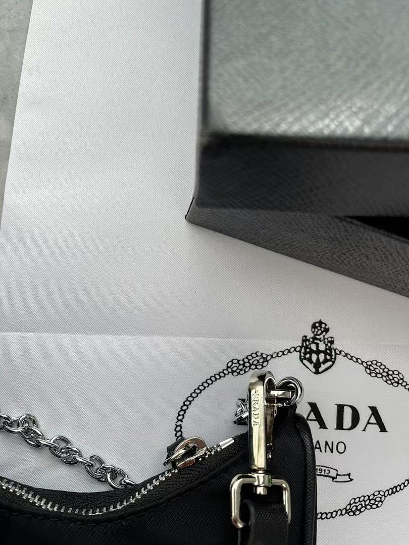 תיק Prada Prada