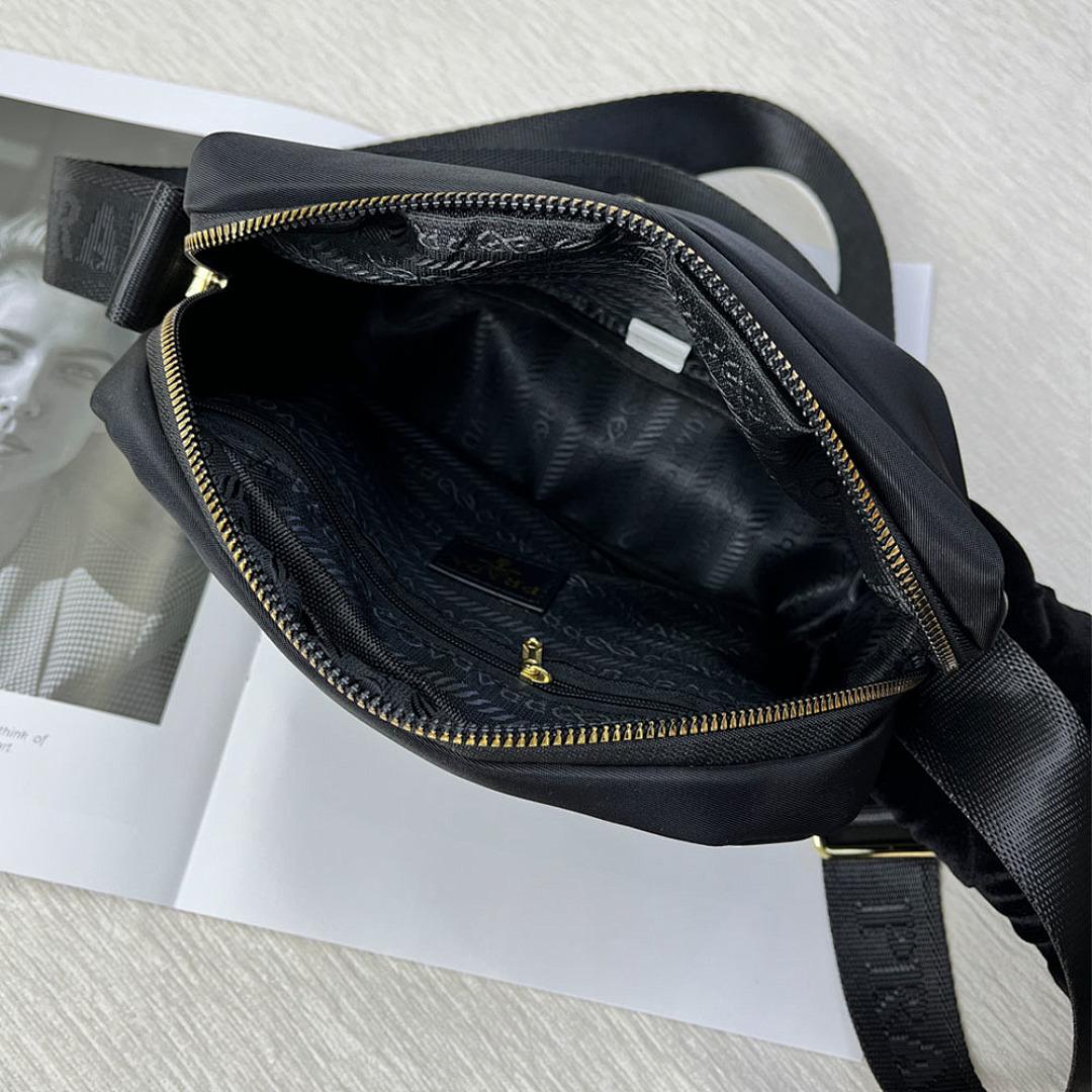 תיק Prada Prada
