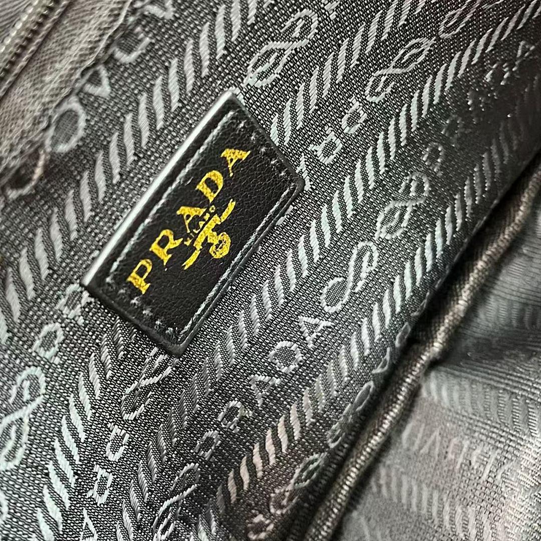 תיק Prada Prada
