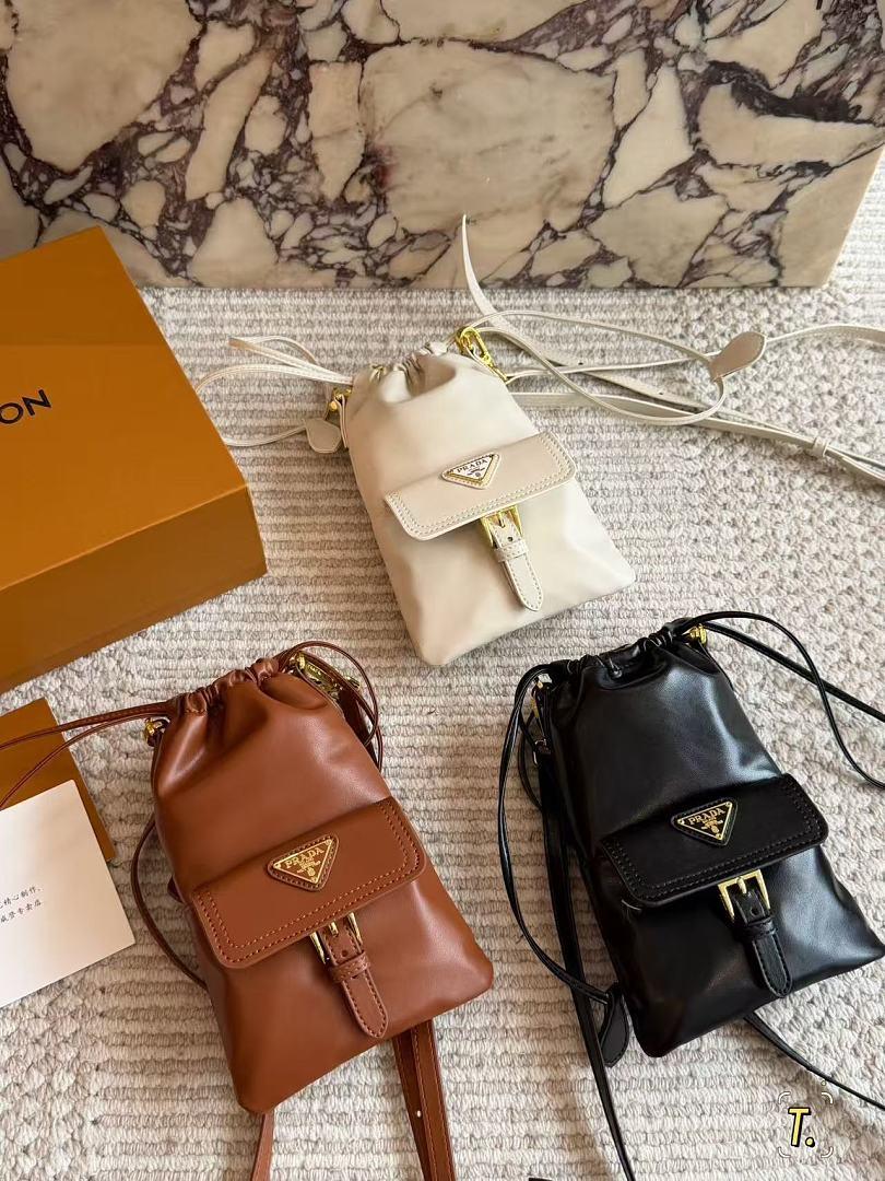 תיק Prada Prada