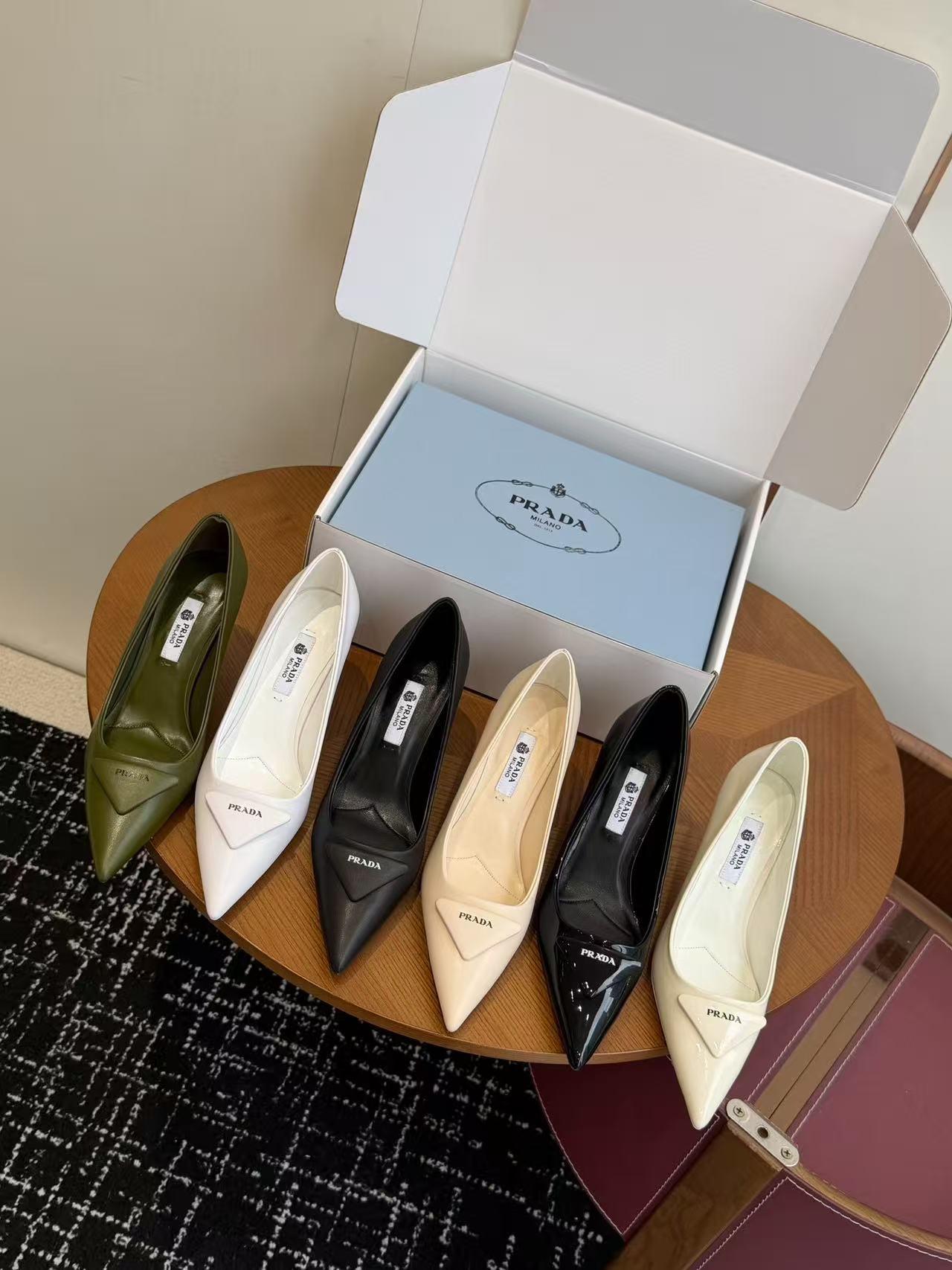 נעלי עקב Prada Prada