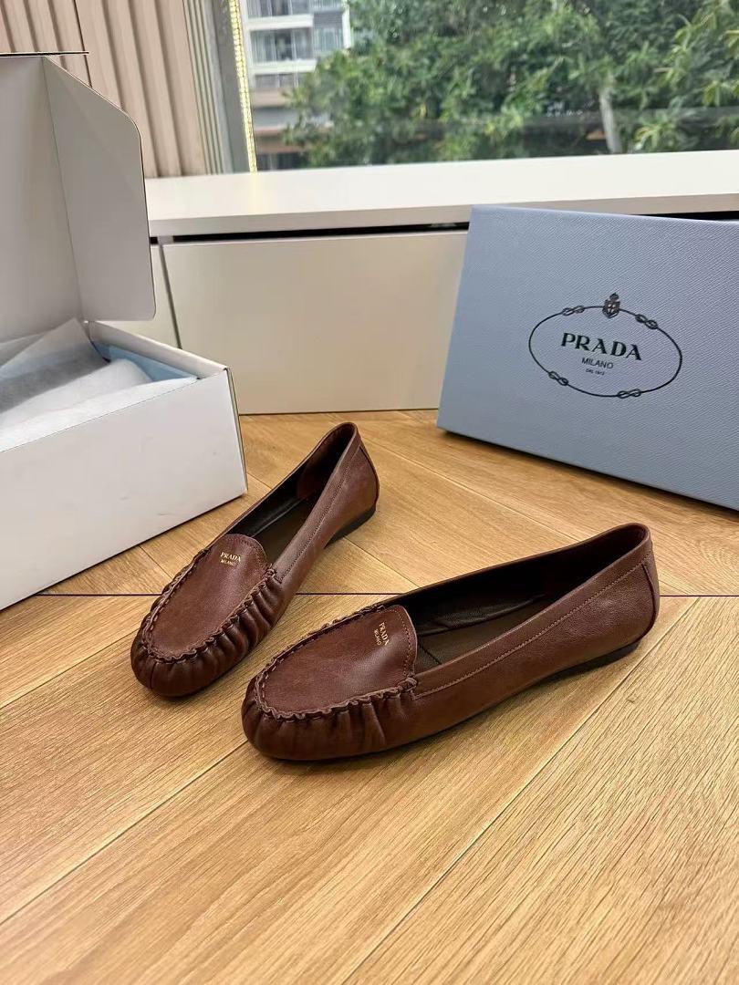 נעליים Prada Prada