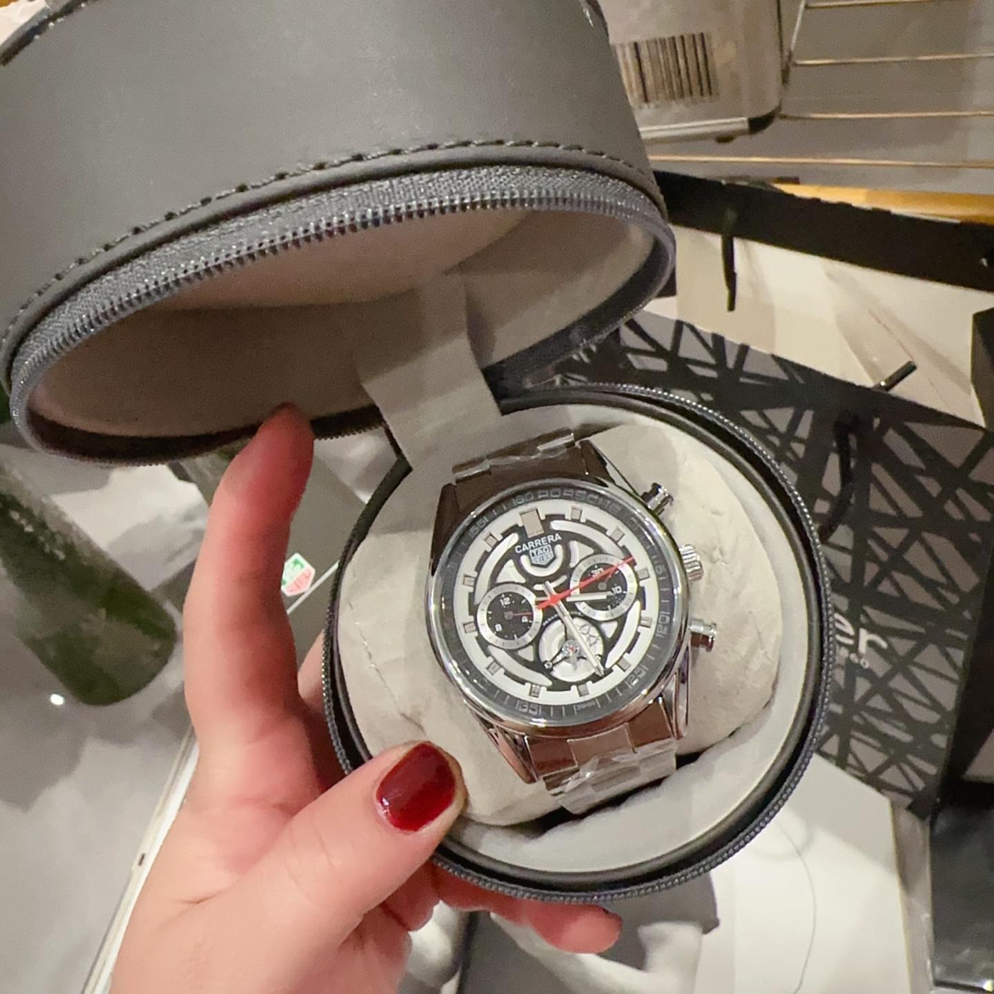 שעון יד כרונוגרף TAG Heuer Carrera Tag