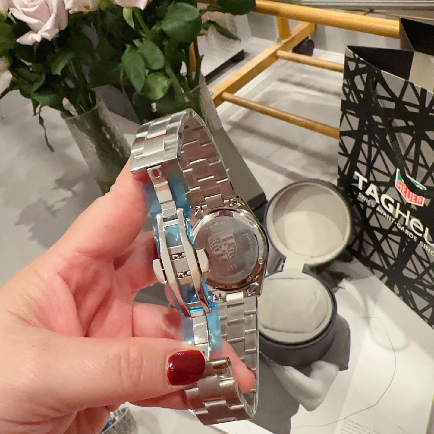 שעון יד כרונוגרף TAG Heuer Carrera Tag
