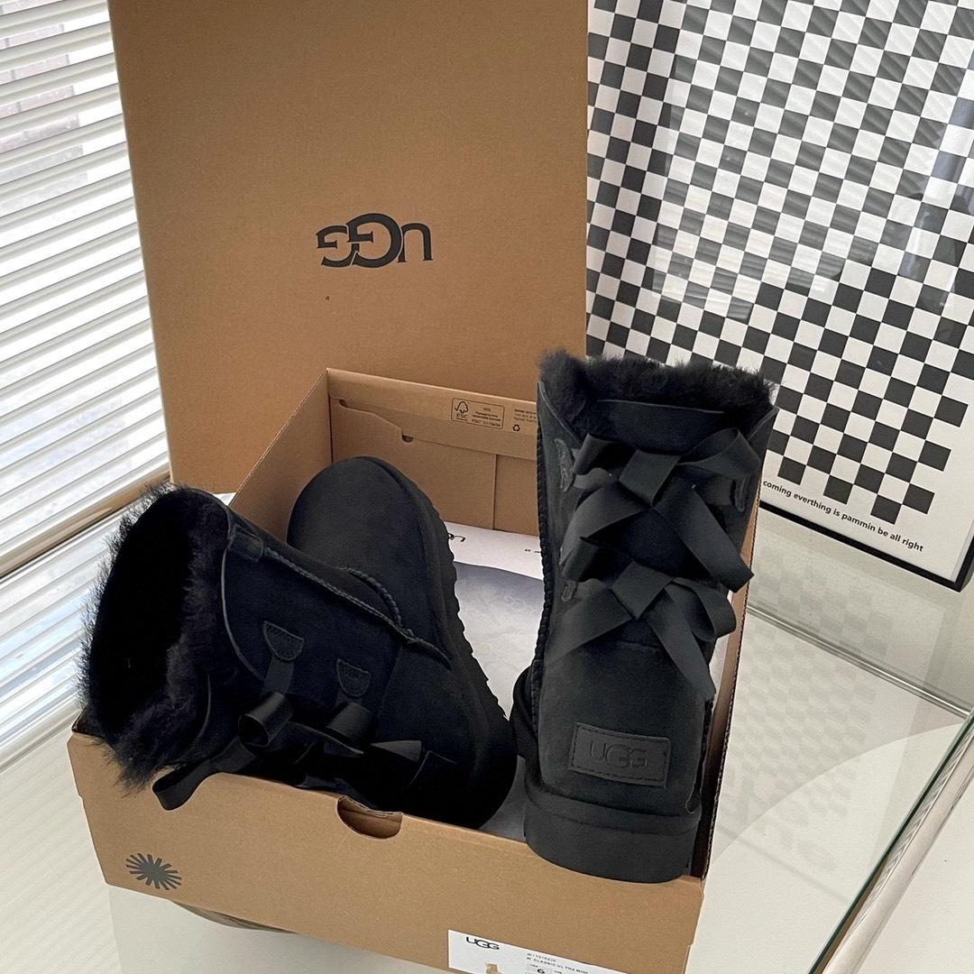 מגפי חורף UGG UGG