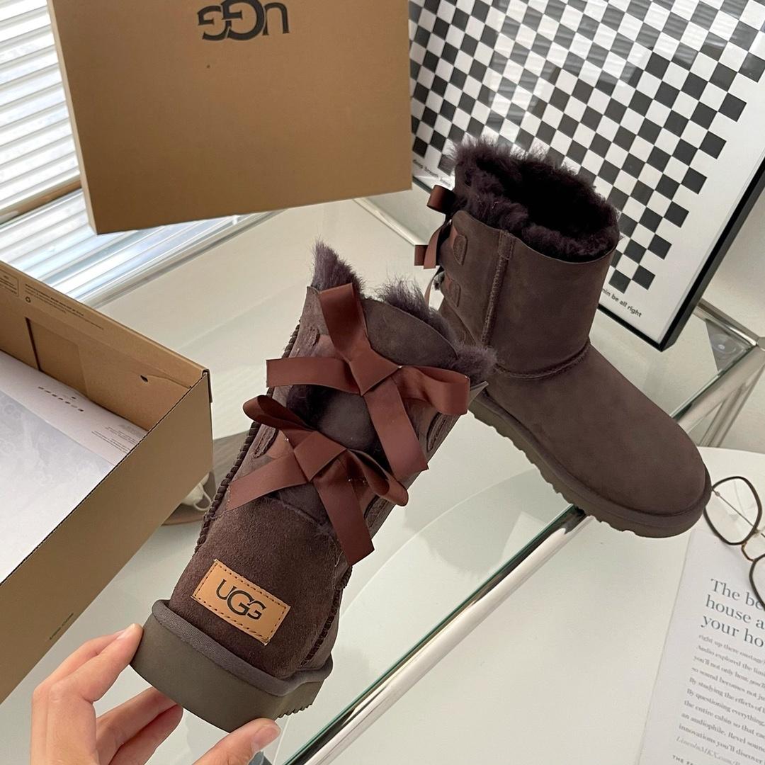 מגפי חורף UGG UGG