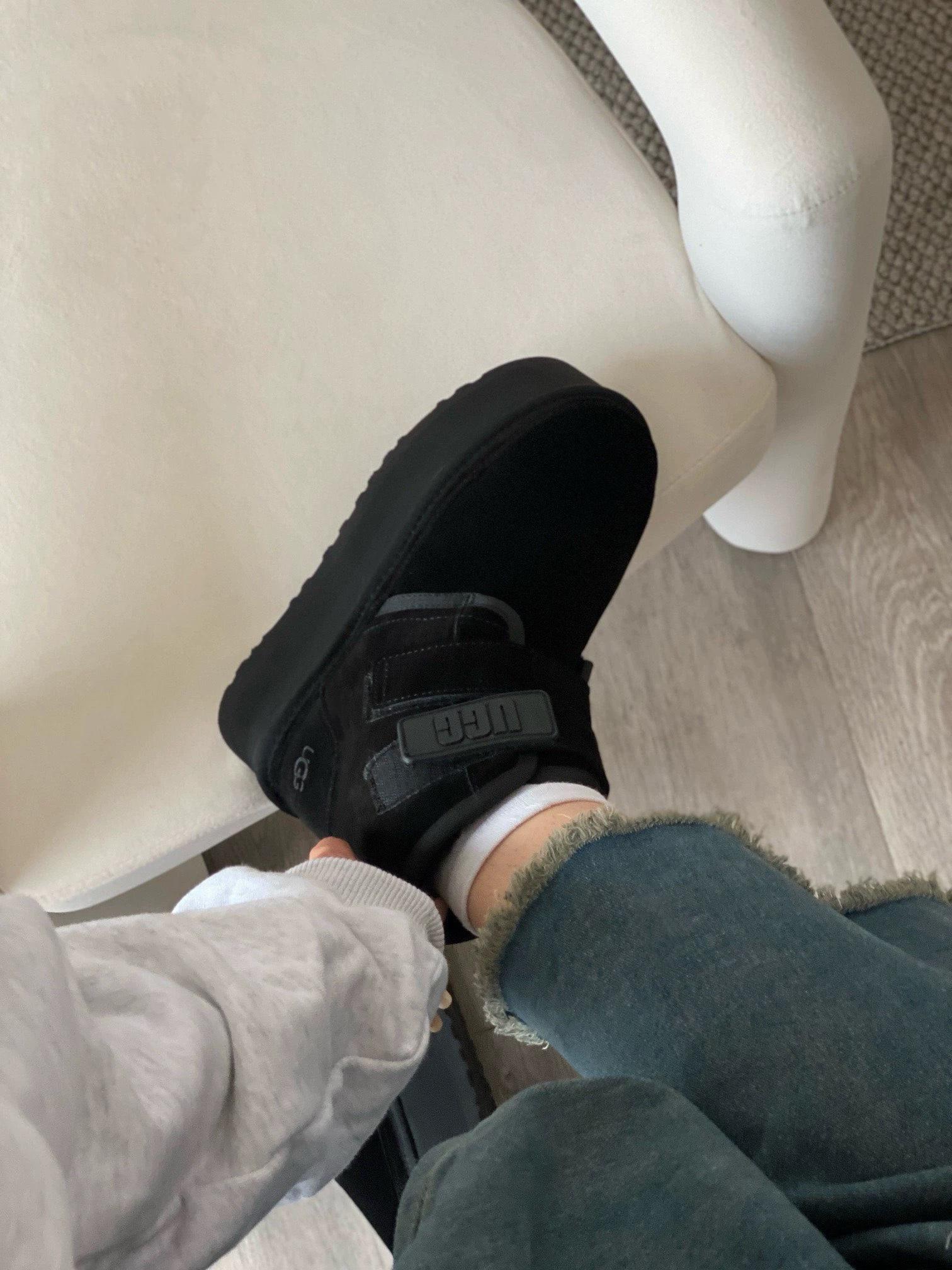 מגפונים UGG UGG
