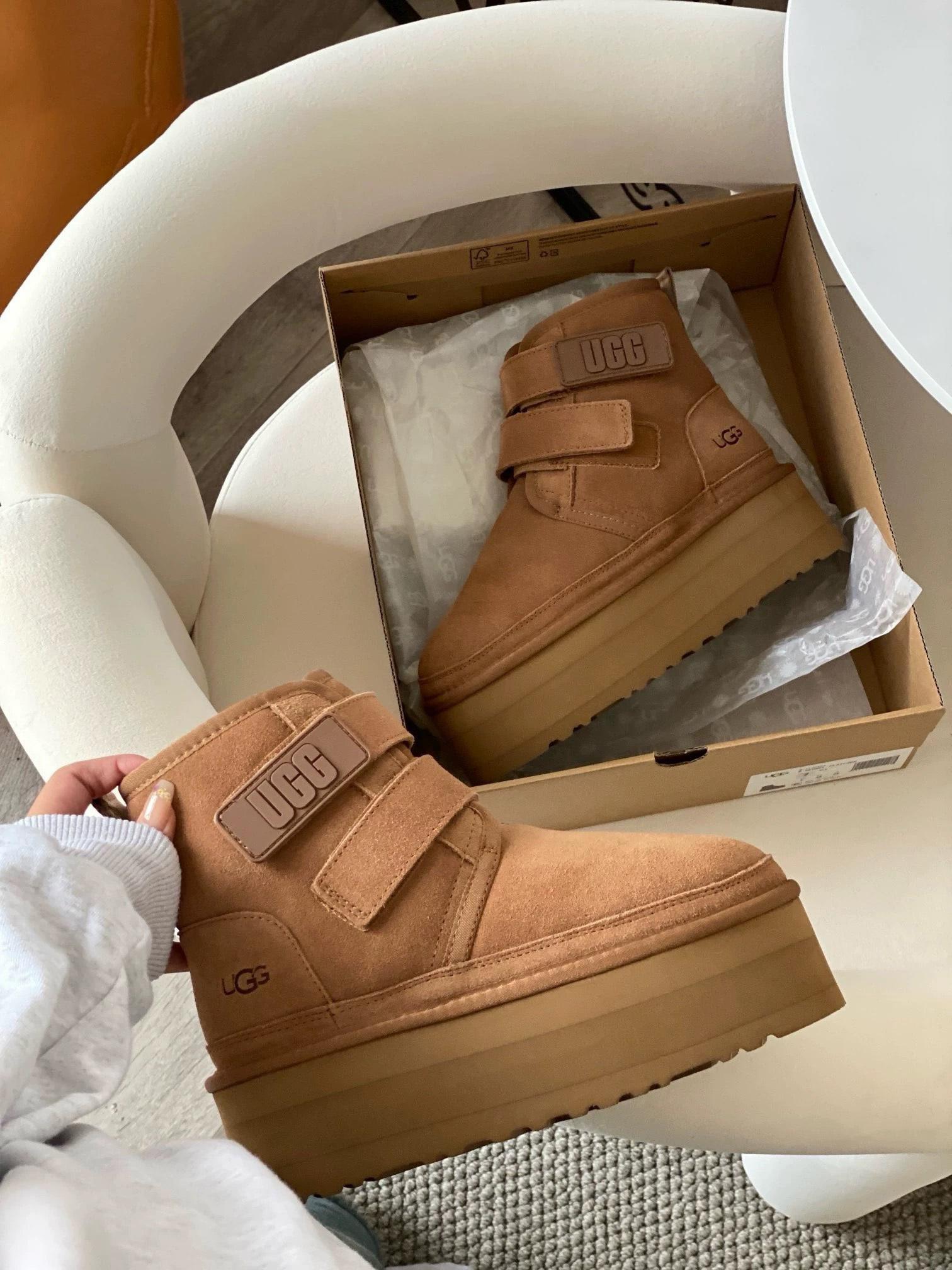מגפונים UGG UGG