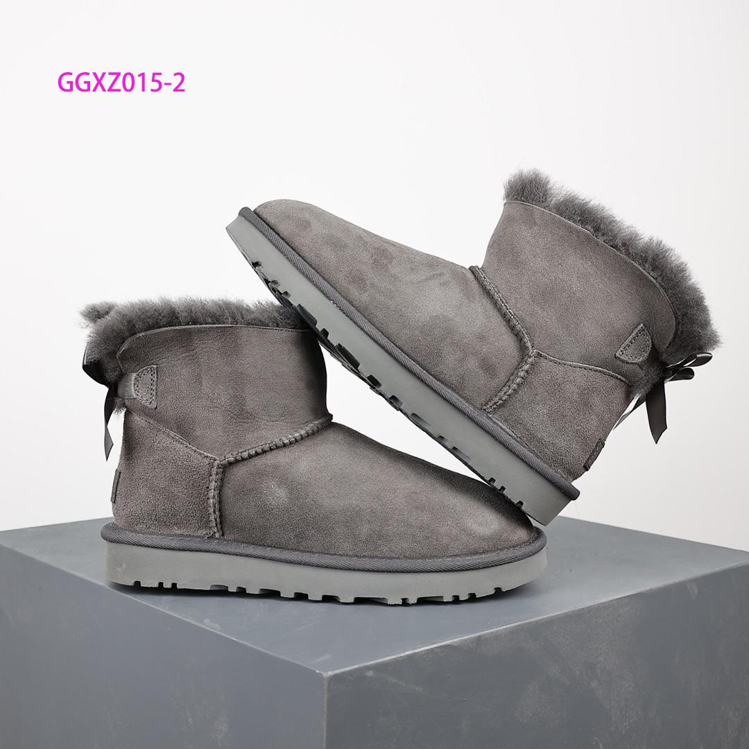 מגפי פרווה UGG UGG