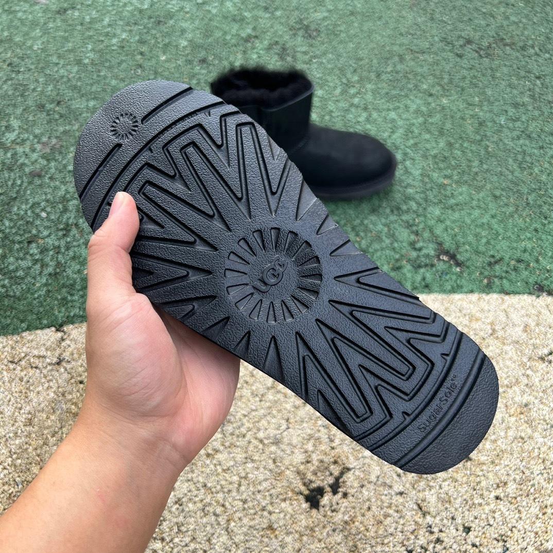 מגפי חורף UGG UGG